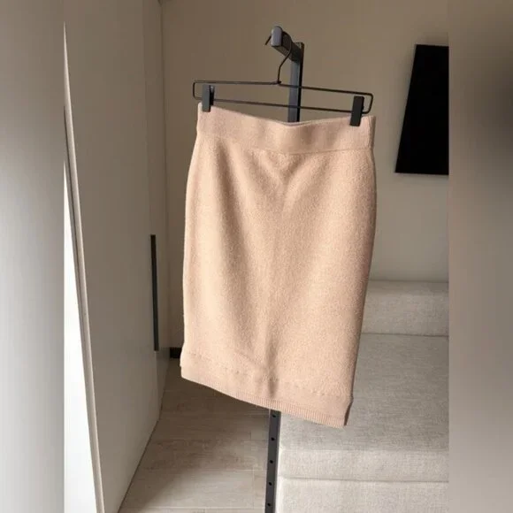 Club Monaco Tan Knit Skirt - Picture 1 of 7